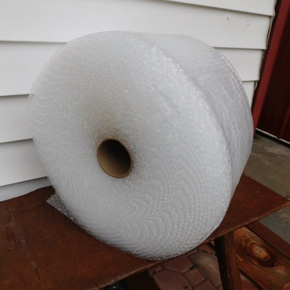 3/16" x 12" Bubble Wrap 175ft PRICE IS FIRM - Picture 3 of 4